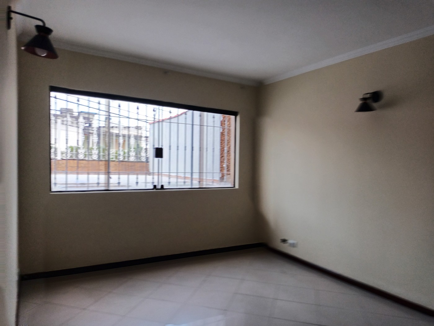 Casa à venda com 4 quartos, 1 suíte, 2 vagas e 135m² no Jardim Ana Rosa, São Paulo (SP) — foto 7 de 30