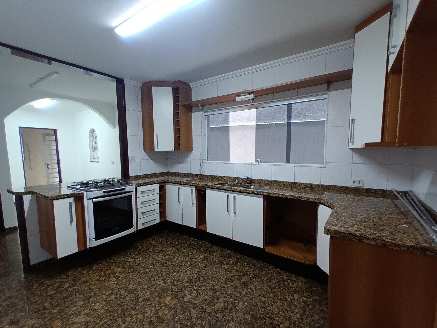 Casa à venda com 4 quartos, 1 suíte, 2 vagas e 135m² no Jardim Ana Rosa, São Paulo (SP) — foto 15 de 30