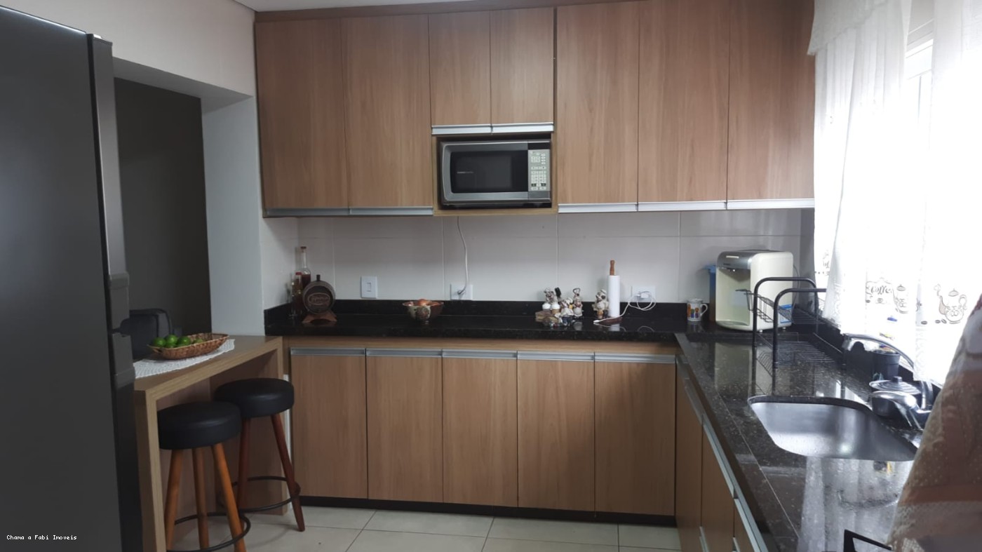 Casa à venda com 4 quartos, 3 banheiros, 2 vagas e 175m² no Vila Lúcia Elvira, São Paulo (SP) — foto 23 de 30