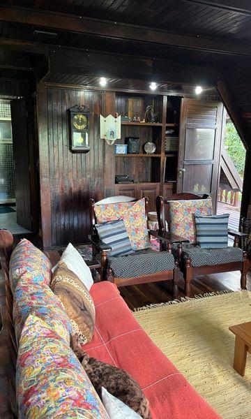 Casa à venda com 4 quartos, 1 suíte, 4 vagas e 225m² no Mury, Nova Friburgo (RJ) — foto 10 de 30