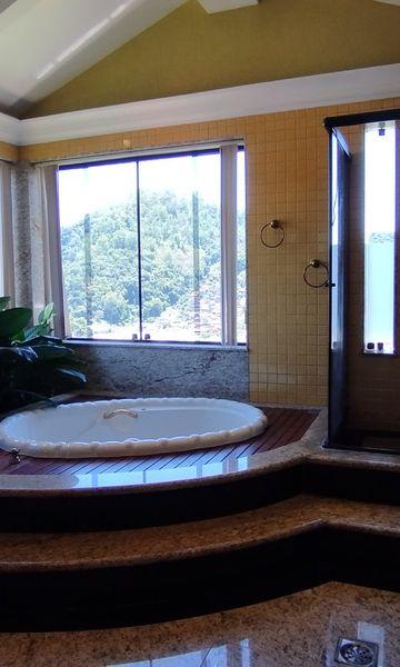Casa à venda com 4 quartos, 3 suítes, 6 vagas e 615m² no Jardim Marajói, Nova Friburgo (RJ) — foto 16 de 30