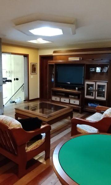 Casa à venda com 4 quartos, 3 suítes, 6 vagas e 615m² no Jardim Marajói, Nova Friburgo (RJ) — foto 20 de 30