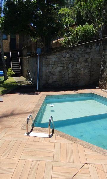 Casa à venda com 4 quartos, 3 suítes, 6 vagas e 615m² no Jardim Marajói, Nova Friburgo (RJ) — foto 27 de 30