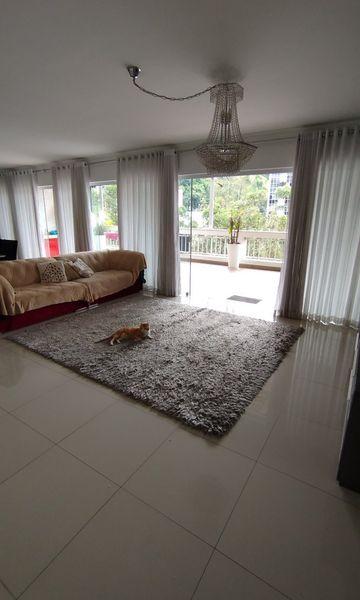 Cobertura à venda com 4 quartos, 1 suíte, 2 vagas e 250m² no Centro, Nova Friburgo (RJ) — foto 2 de 30