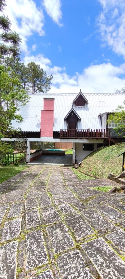 Casa à venda com 4 quartos, 1 suíte, 4 vagas e 225m² no Mury, Nova Friburgo (RJ) — foto 3 de 30