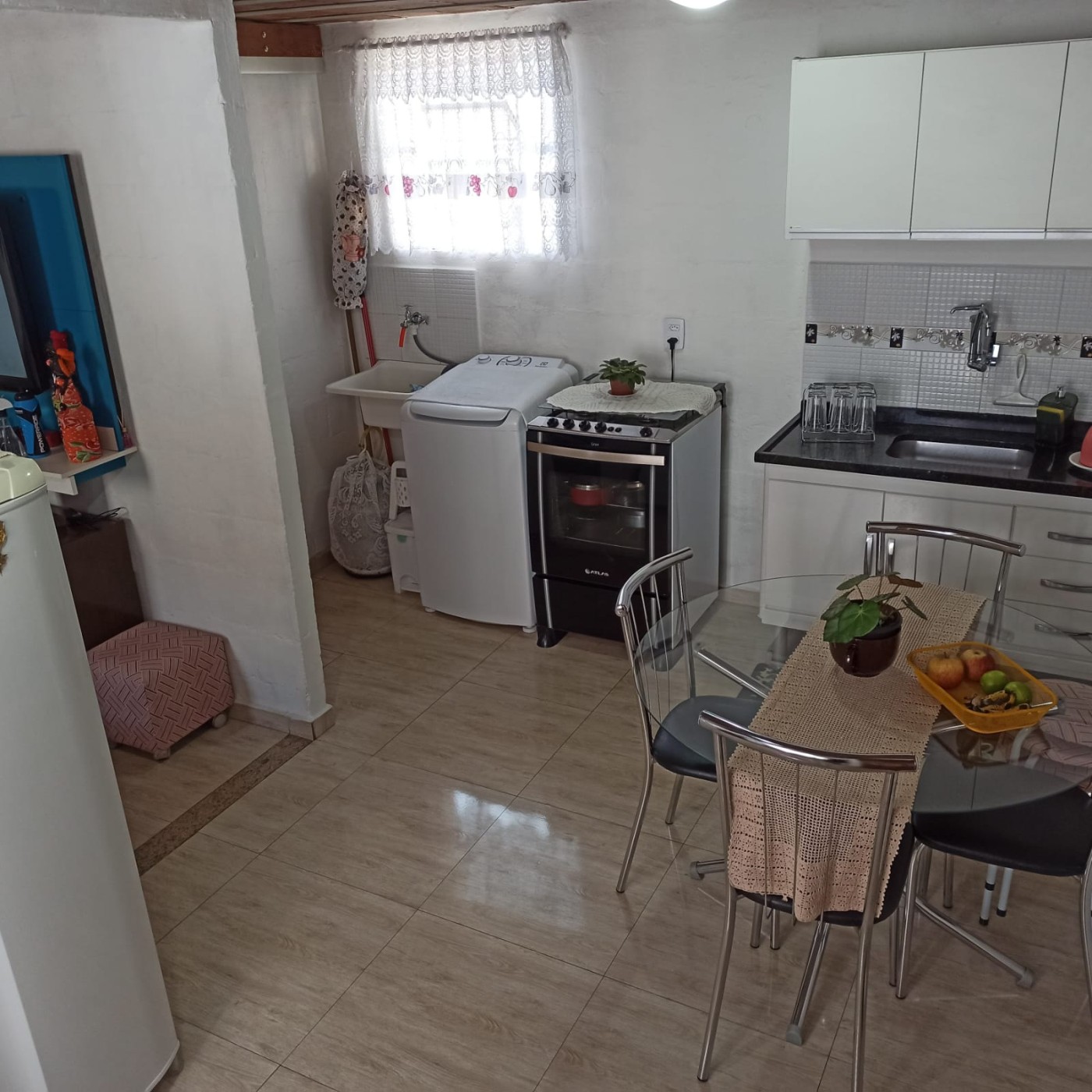 Apartamento à venda com 3 quartos, 1 banheiro, 1 vaga e 51m² no Cordoeira, Nova Friburgo (RJ) — foto 4 de 8