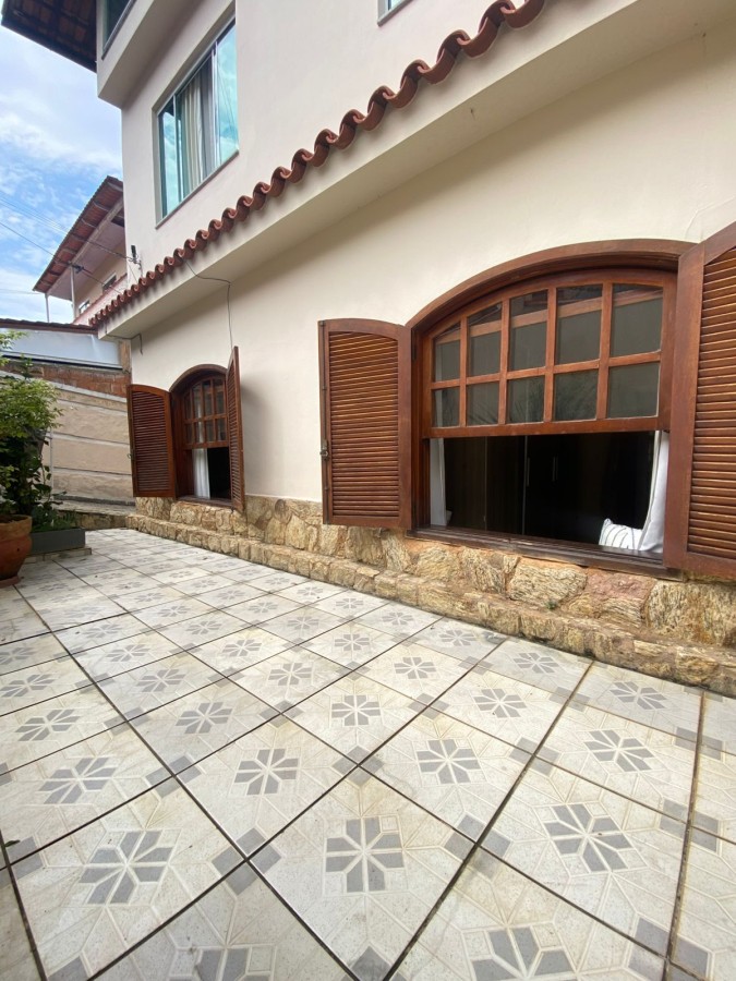 Casa à venda com 3 quartos, 2 banheiros, 1 vaga e 148m² no Nova Friburgo (RJ) — foto 12 de 30