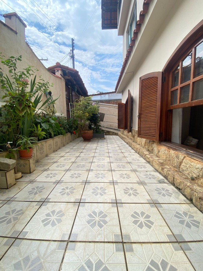 Casa à venda com 3 quartos, 2 banheiros, 1 vaga e 148m² no Nova Friburgo (RJ) — foto 15 de 30