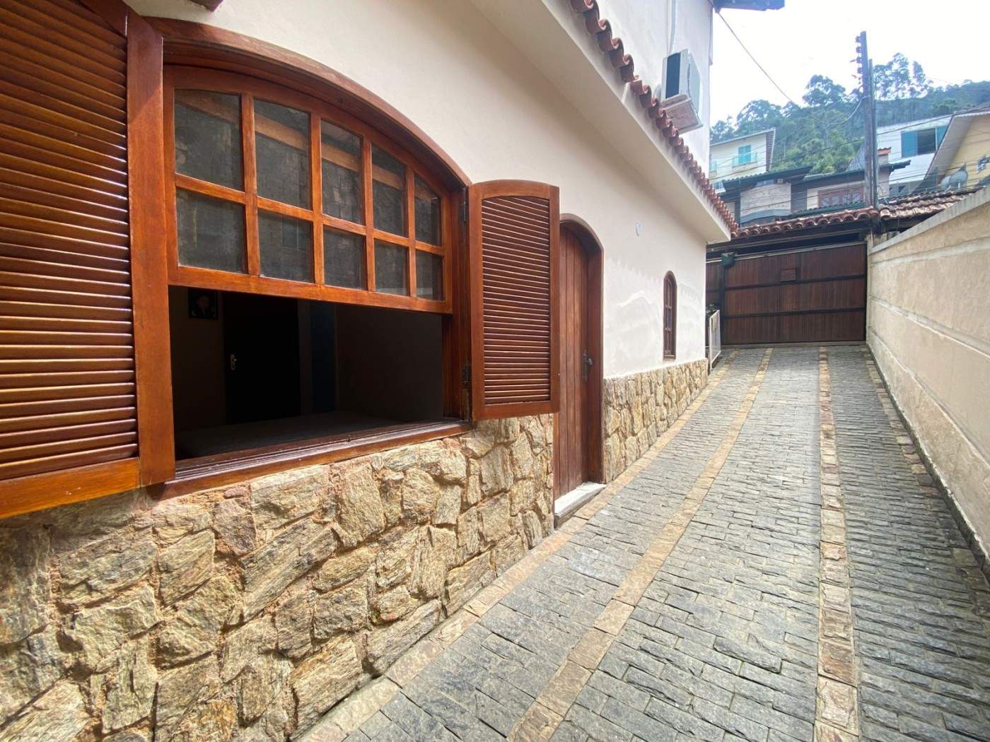 Casa à venda com 3 quartos, 2 banheiros, 1 vaga e 148m² no Nova Friburgo (RJ) — foto 16 de 30