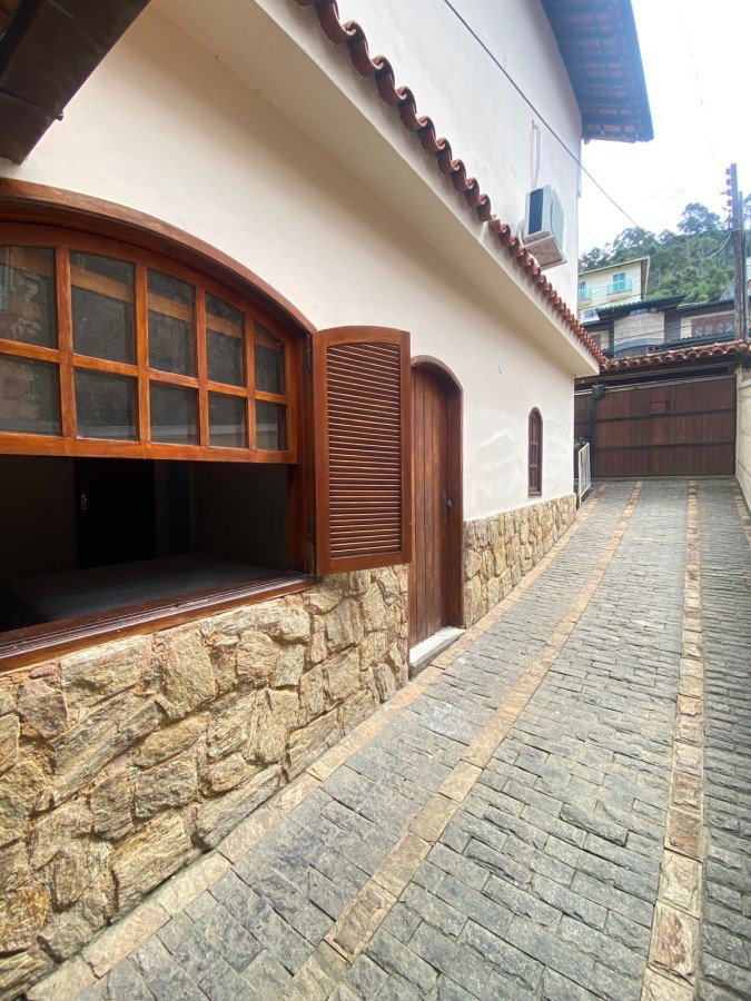 Casa à venda com 3 quartos, 2 banheiros, 1 vaga e 148m² no Nova Friburgo (RJ) — foto 18 de 30