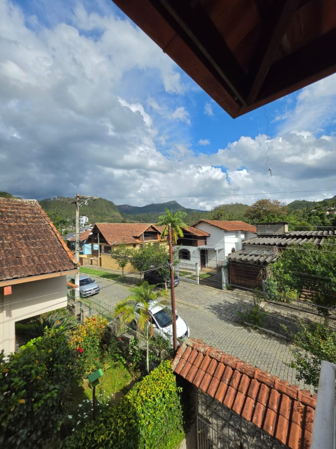 Casa à venda com 4 quartos, 1 suíte, 5 vagas e 200m² no Nova Friburgo (RJ) — foto 10 de 30