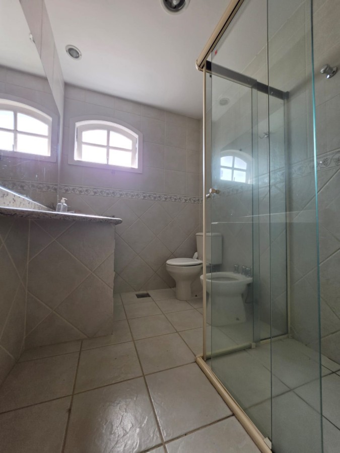 Casa à venda com 4 quartos, 1 suíte, 5 vagas e 200m² no Nova Friburgo (RJ) — foto 26 de 30