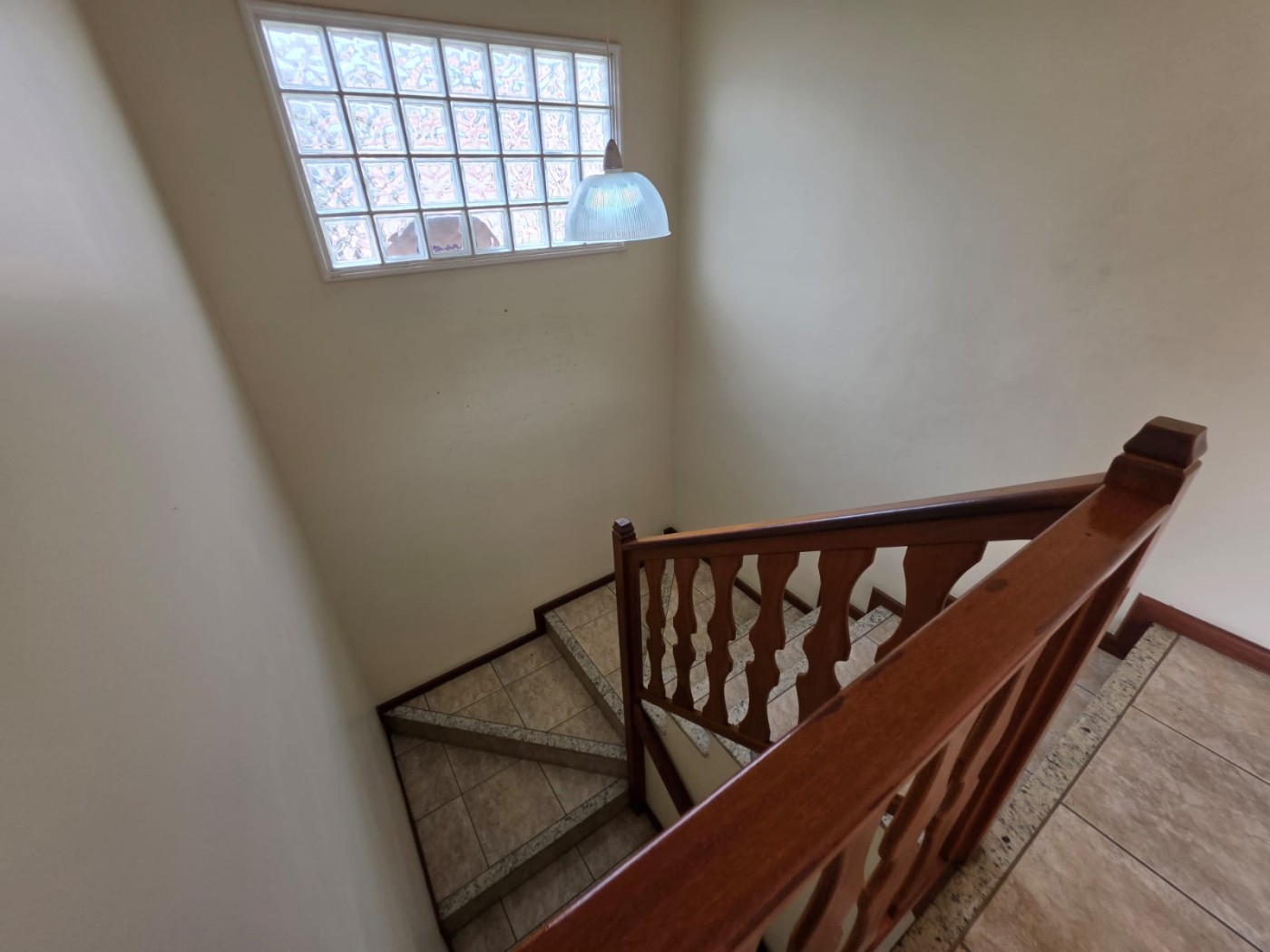 Casa à venda com 4 quartos, 1 suíte, 5 vagas e 200m² no Nova Friburgo (RJ) — foto 29 de 30